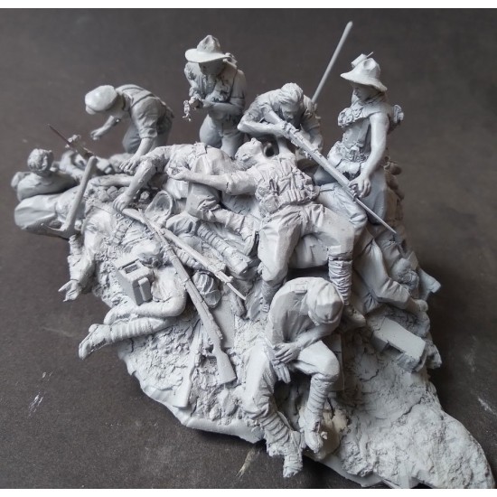 54mm Scale WWI Battle of Chunuk Bair, Gallipoli Campaign (6 figures w/base & accessories)