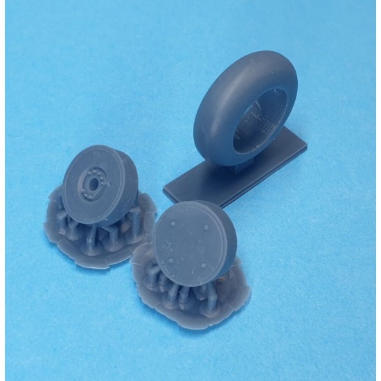 1/32 TBD Devastator Early Wheels and Tyres for Trumpeter kits