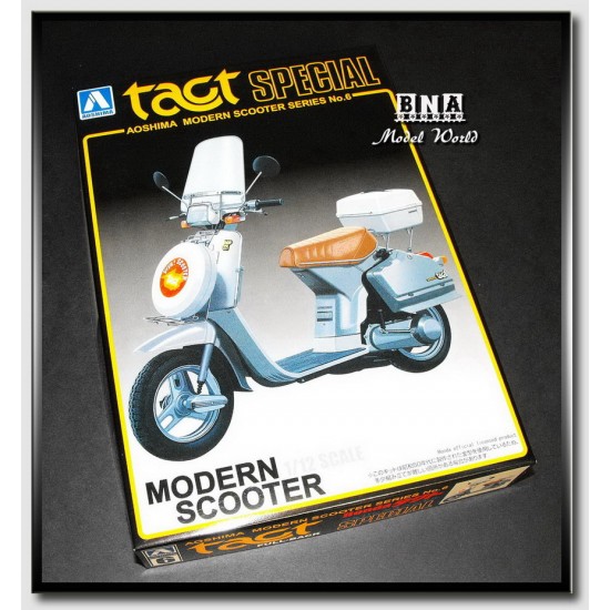 1/12 Honda Tact Full-Back Special Modern Scooter 