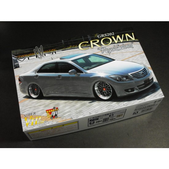 1/24 Toyota Crown Royal Saloon (GRS202) ES Vlene Premium 