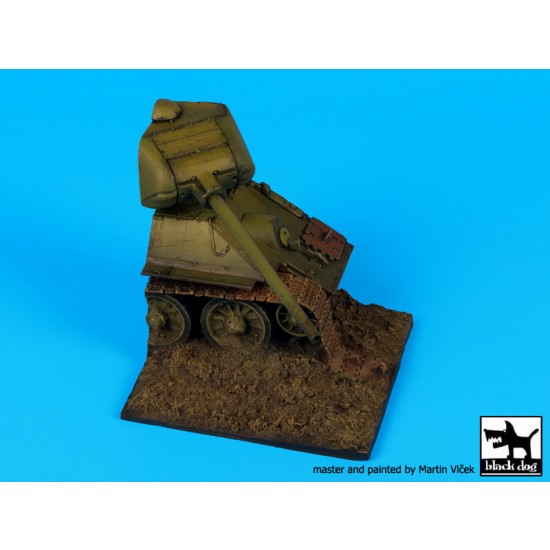 1/35 Mediterranean Destroyed T-34 Base (80mm x 80mm)