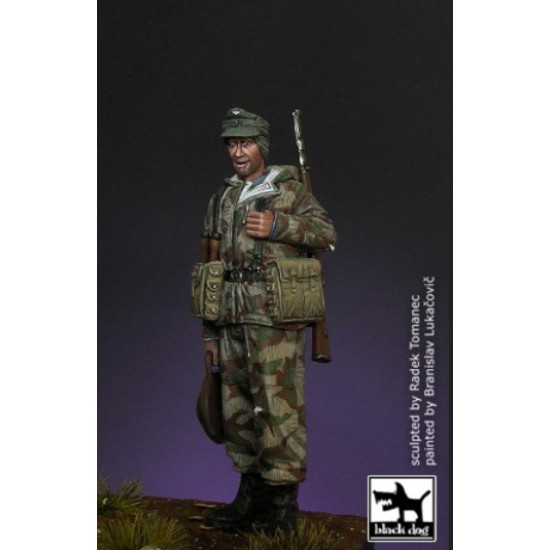 1/35 Wehrmacht Soldier, Panzer Division 1944 (1 figure)