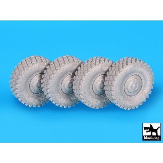 1/35 Dingo Scout Car Wheels Set