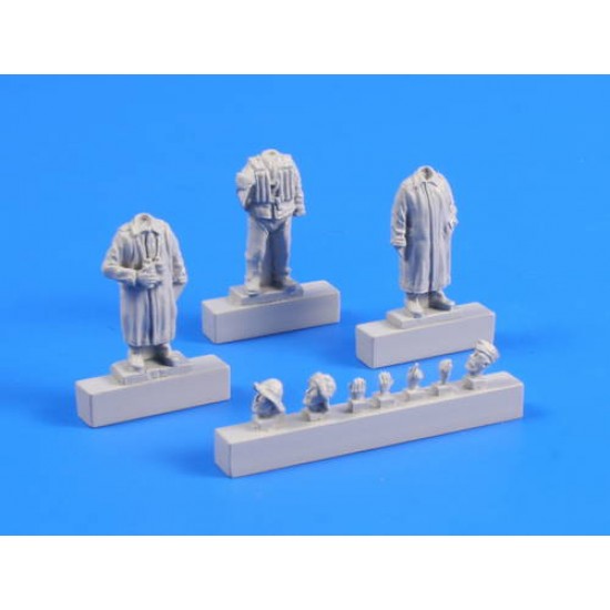 1/72 U-Boat Type U-IX Crew with Raincoats for Revell kit (3 Figures)