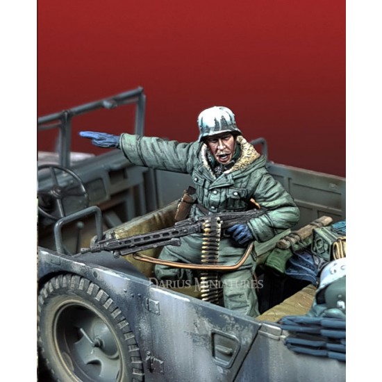 1/35 German WSS MG42 Gunner 