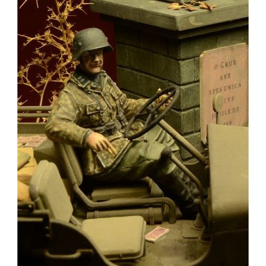 1/35 Waffen SS Jeep Driver, Ardennes 1944 (1 figure)