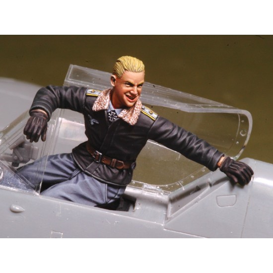 1/32 WWII Erich Hartmann for Messerschmitt Bf-109G-6 (1 Pilot)