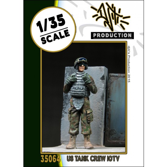 1/35 US Tank Crew Wearing Improved Outer Tactical Vest (IOTV)