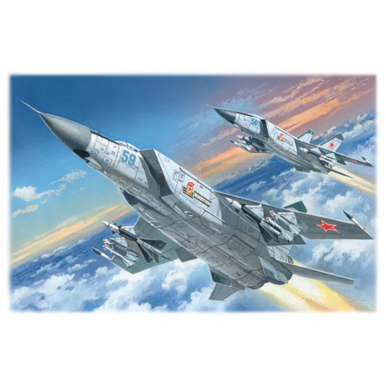 1/72 Soviet Heavy Interceptor Fighter Mikoyan MiG-25PD