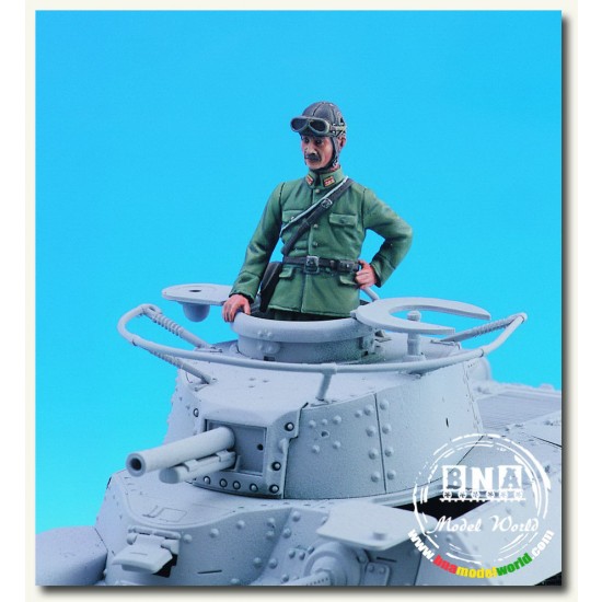 1/35 Japanese Tank Commander