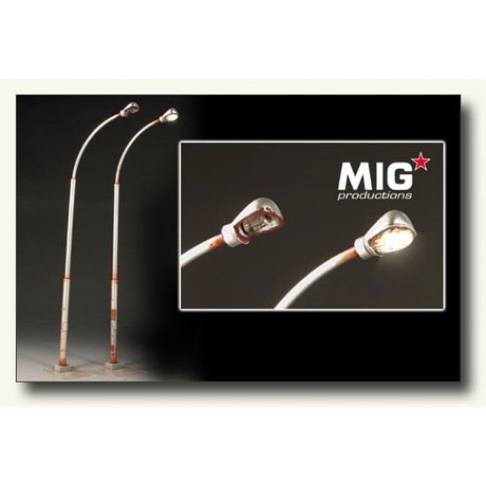 1/35 Modern Street Lamps (2pcs, 2 Optional Versions)