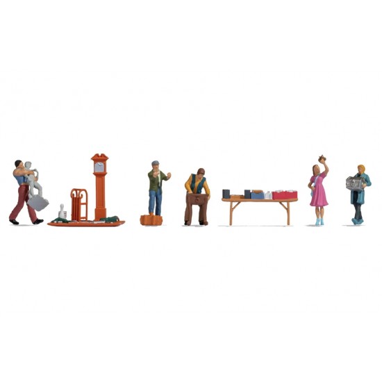 HO Scale Themed Figures Set - Flea Market (assembled painted figures with accessories)