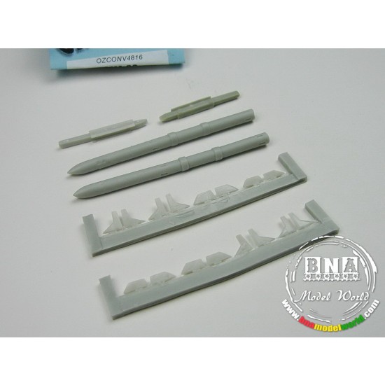 1/48 Harm Missiles + Launch Rails (2 Missiles & 2 Rails)