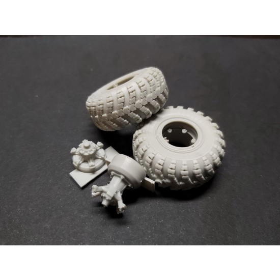 1/35 KRAZ-260 & 6322 Road Wheels Set