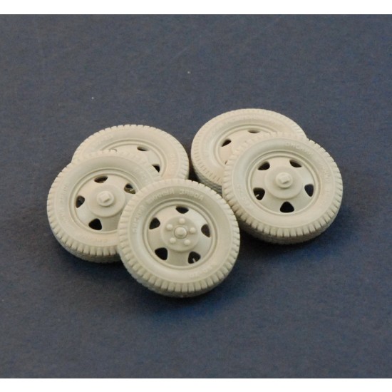 1/35 GAZ-AA Road Wheels (Omskij Zavod)