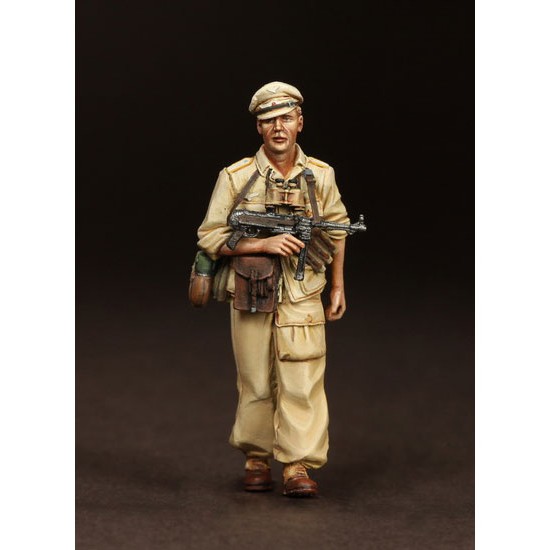 1/35 Officer Fallschirmjager - Brigade Ramcke El Alamein, August 1942