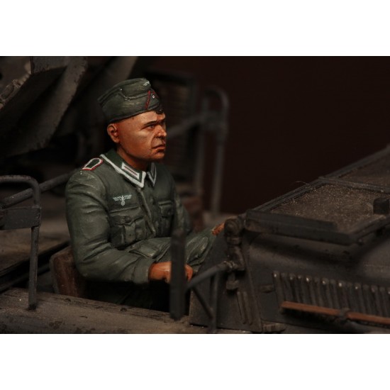 1/35 German Antiaircraft Feldwebel