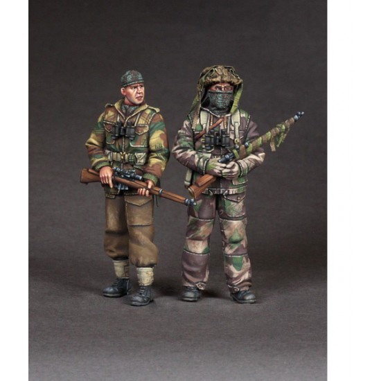 1/35 British Snipers (2 figures)