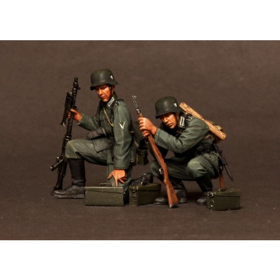 1/35 German Machine Gunner MG 34 Team 1939-42 (2 figures)