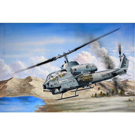 1/35 Bell AH-1W Super Cobra Attack Helicopter